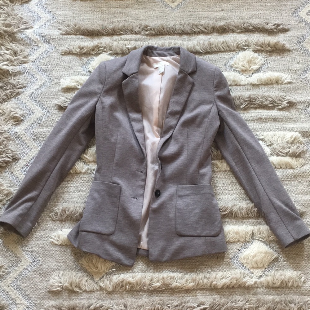Grey blazer